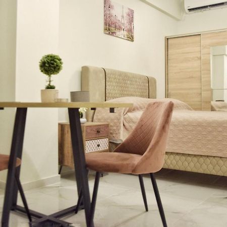Dionisooss Apartment Atény Exteriér fotografie